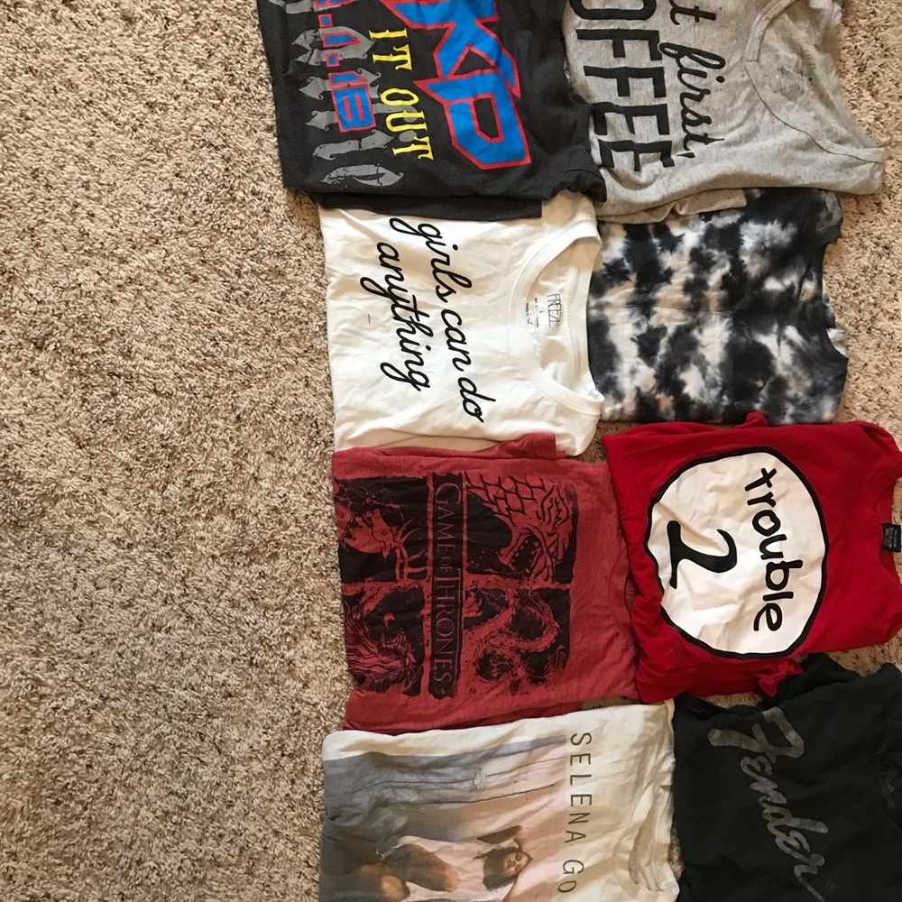 T-Shirts - Picture 2 of 6